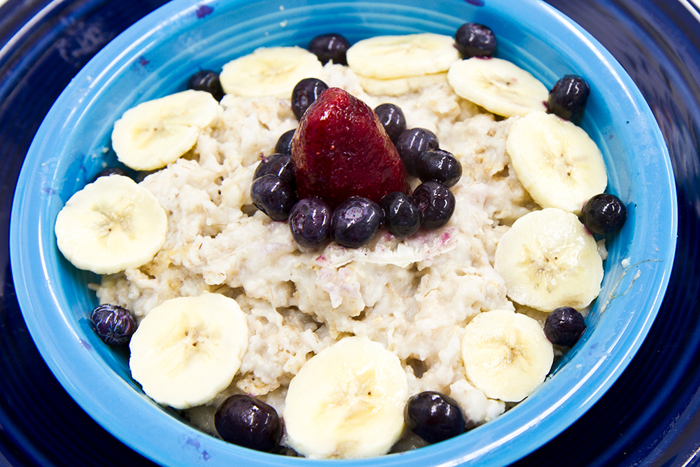 vegetarian breakfast Oatmeal with Bananas